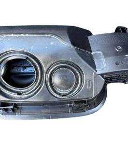 New takeoff Fuel Door Assembly. 2020-2025 Chevy 2500/3500